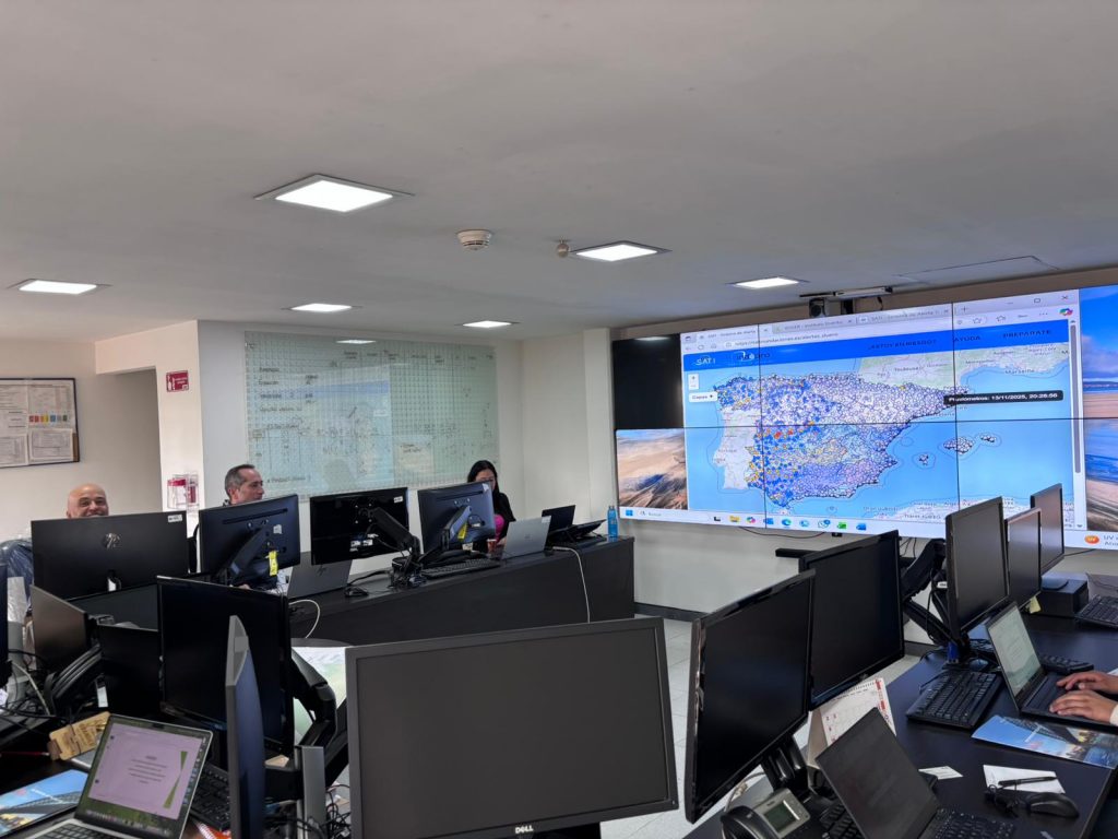 Visita técnica de INDEPRO al IDIGER durante la misión comercial en Bogotá, Colombia