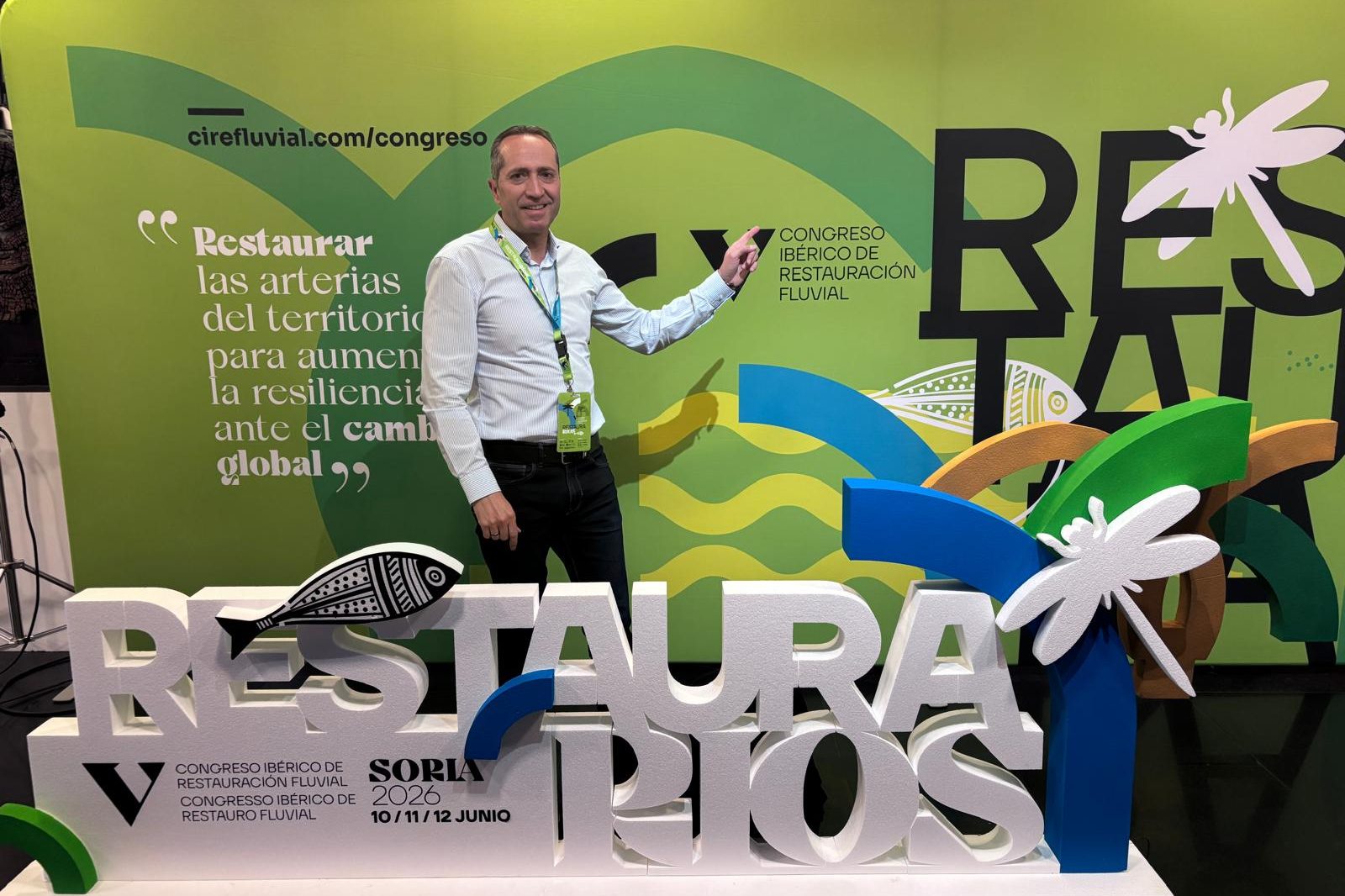 Julián Navas of INDEPRO at the river restoration congress
